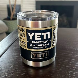 YETI Rambler 10oz black lowball. NWT 🖤 no longer available with yeti
